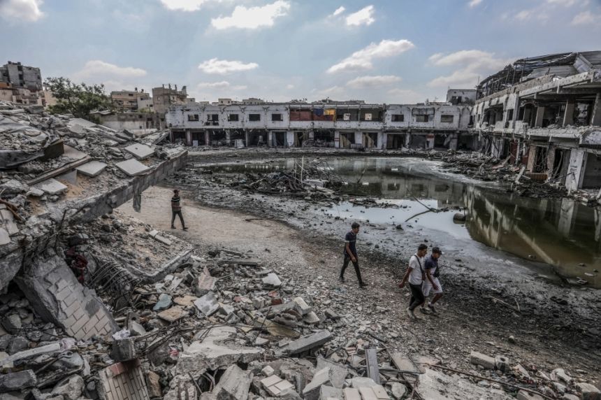 استشهاد 11 فلسطينيًا في قصف لقوات الاحتلال على غزة