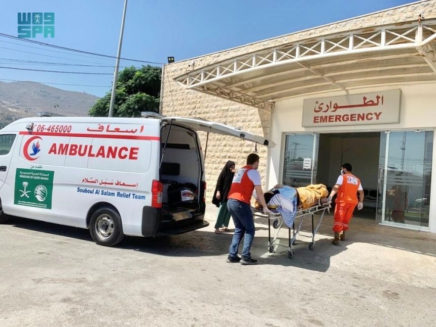 مركز الملك سلمان يقدم أطراف صناعية ومهمات إسعافية في اليمن ولبنان