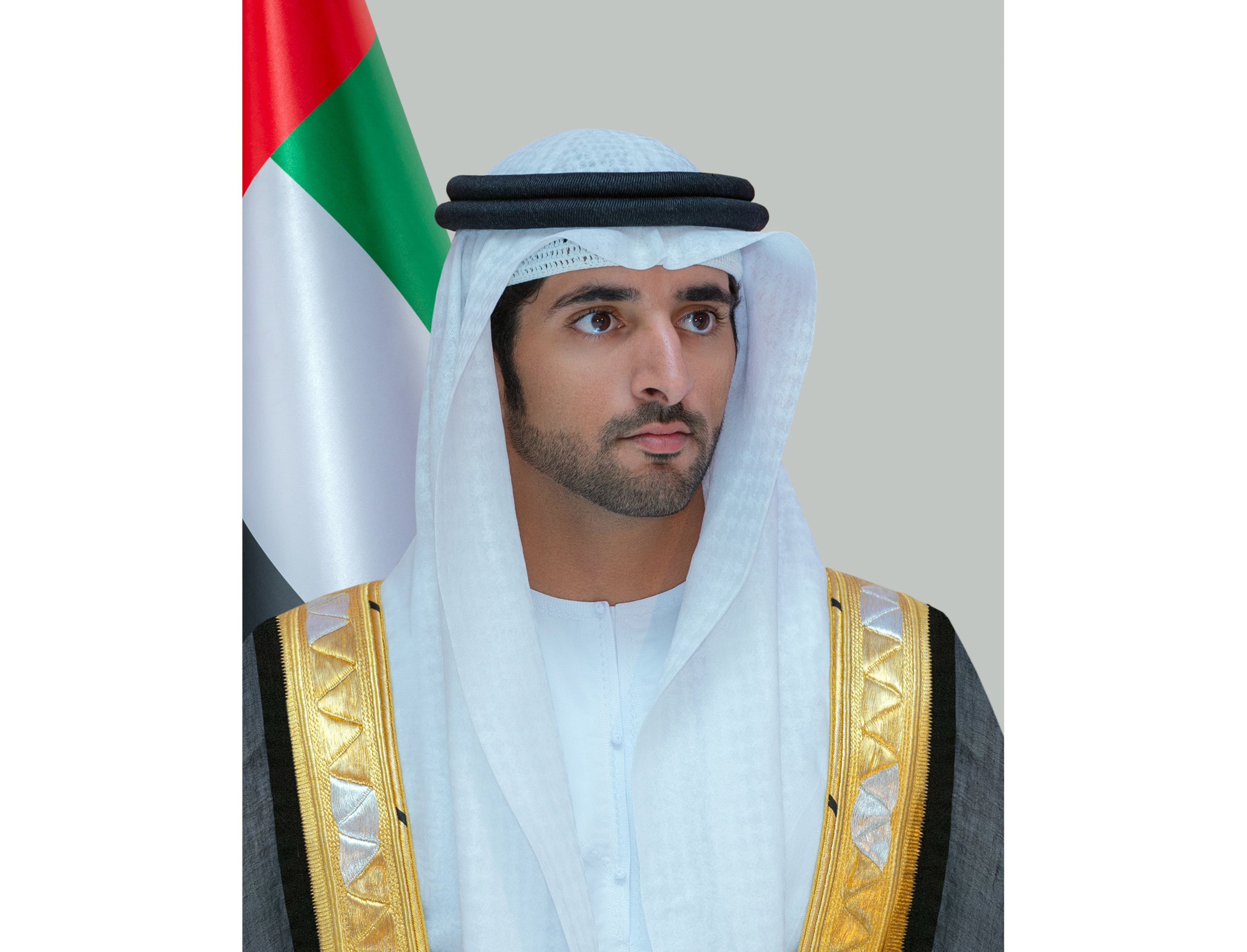 الامارات | حمدان بن محمد نائباً لرئيس مجلس الوزراء وزيراً للدفاع في دولة الإمارات