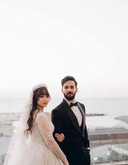 العريس الحلال أهو.. حسني شتا يتألق في حفل زفافه بحضور نجوم الفن