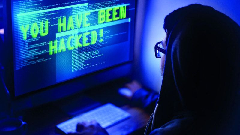 الامارات | «الأمن السيبراني» يحذر من «عروض وهمية» عبر تطبيقات المراسلة