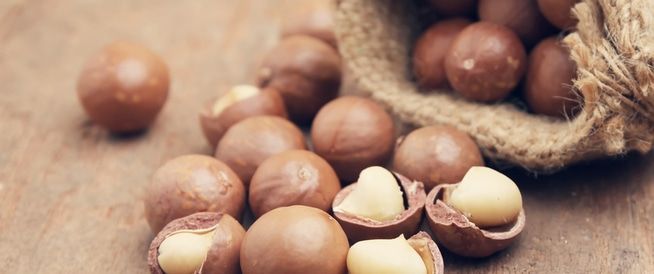 الامارات | محبوبة لدى الكثيرين.. ما أبرز فوائد مكسرات المكاديميا؟