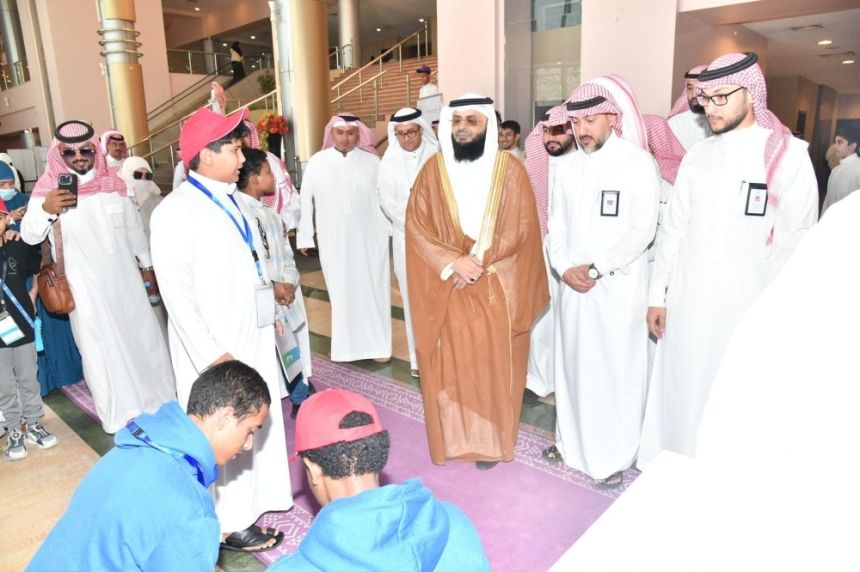 بتكريم الطلاب الموهوبين.. "أم القرى" تختتم برنامج ”موهبة الإثرائي الصيفي“