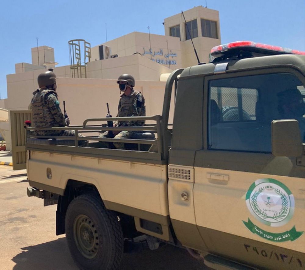 "الأفواج الأمنية" تحبط محاولات تهريب المخدرات بعدة مناطق بالمملكة