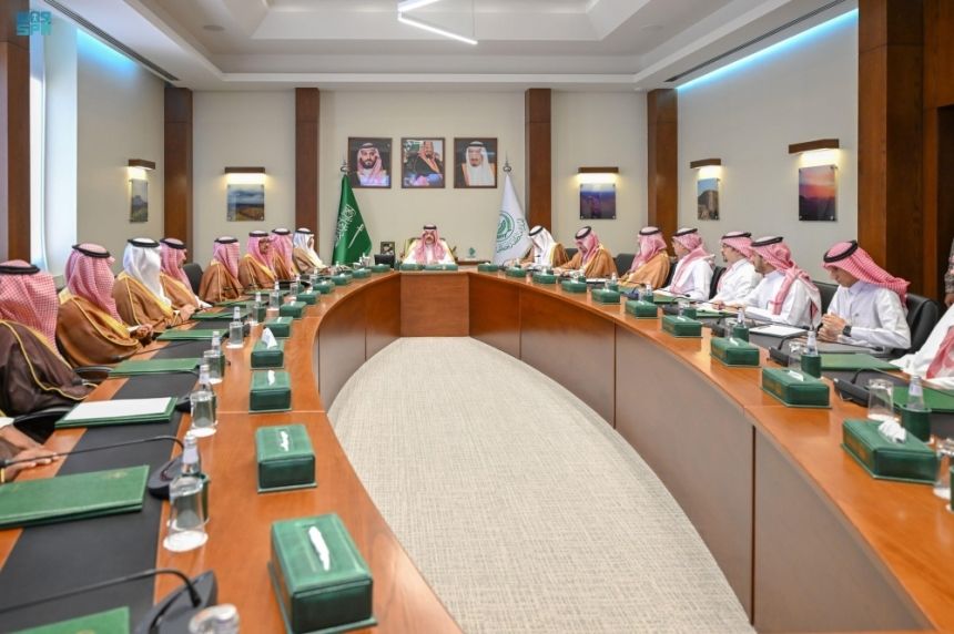 أمير حائل أثناء استقبال وزير الاستثمار: نتطلع إلى توفير فرص عمل كبيرة