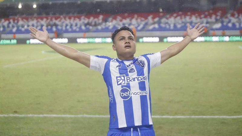 الامارات | أزمون وغارسيا على أعتاب شباب الأهلي