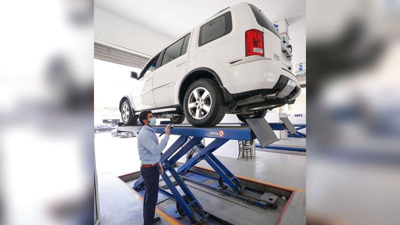 الامارات | 6 قنوات ذكية وإلكترونية لتسجيل المركبات في الدولة