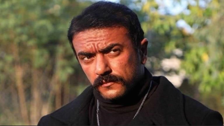 بالفيديو.. أحمد العوضي وسط معجبيه في الساحل: "أخواتي عملوا حفلة على البحر"