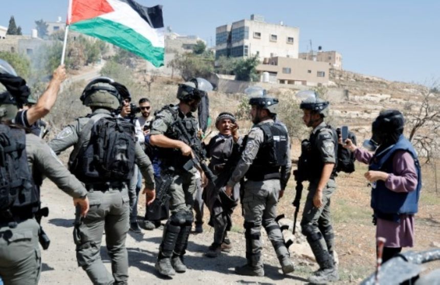 إصابة 5 فلسطينيين في اعتداءات للمستوطنين على مدينة بيت لحم 