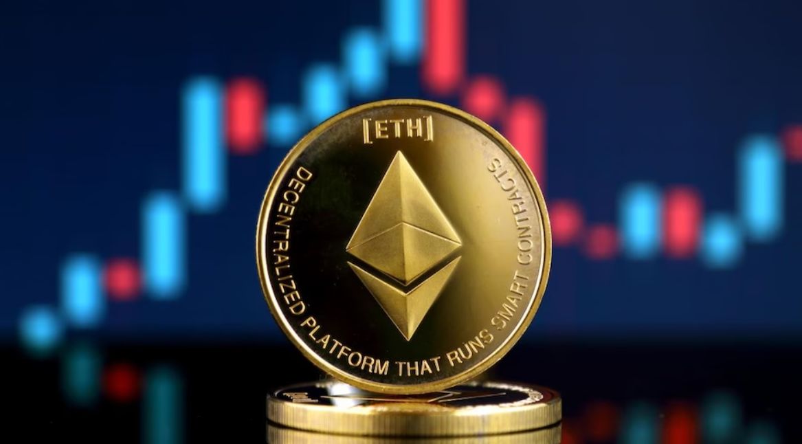 انخفاض سعر الايثيريوم (ETH) إلى مادون 3000 دولار: هل كانت صناديق ETF وراء هذا الانهيار؟
