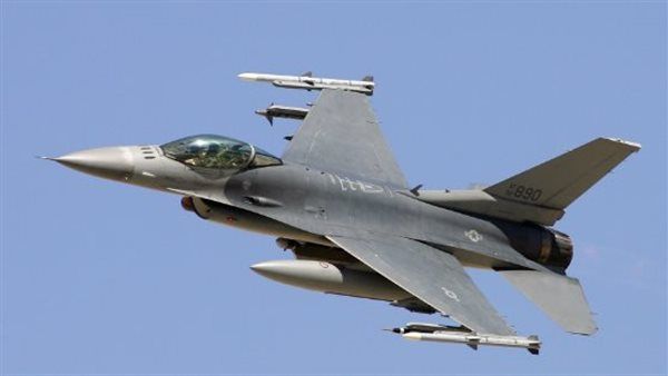 زيلينسكي يعلن إنضمام طائرة " F-16 " لجيش أوكرانيا