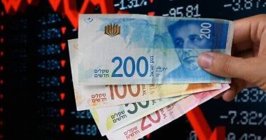 تسارع وتيرة تراجع الشيكل وسط اضطراب أسواق المال الإسرائيلية