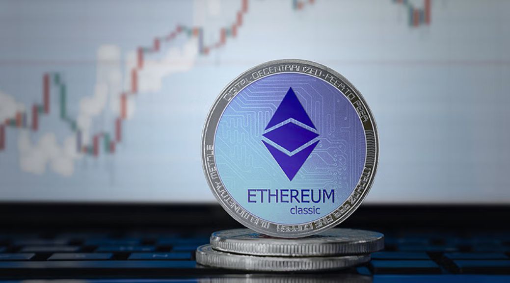 بلوكشين الايثيريوم يحقق إيرادات بقيمة 2.7 مليار دولار في عام 2024