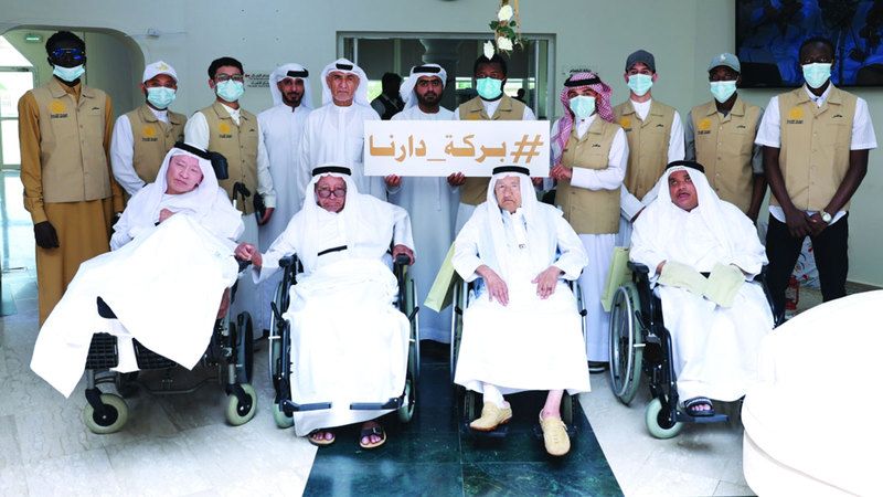 الامارات | زيارة طلابية لدار المسنين تحت شعار «بركة دارنا»