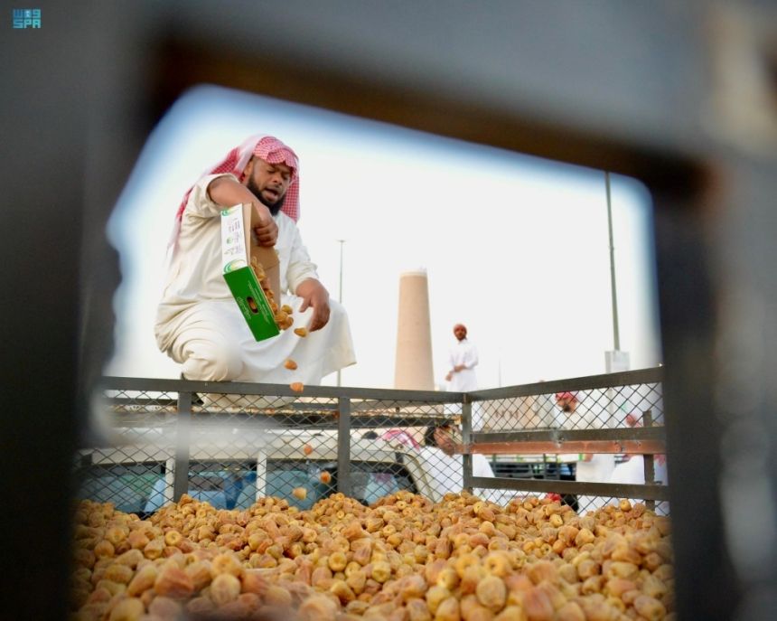 المرحلة الذهبية.. كرنفال بريدة للتمور يستقبل "الخرفة الثانية" من القصيم