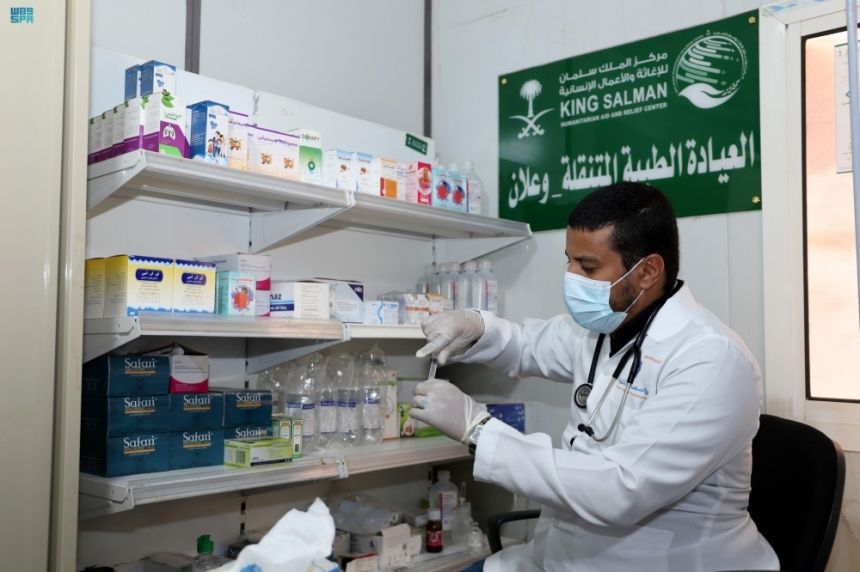 في 4 دول.. مركز الملك سلمان يقدم مساعدات طبية وإيوائية