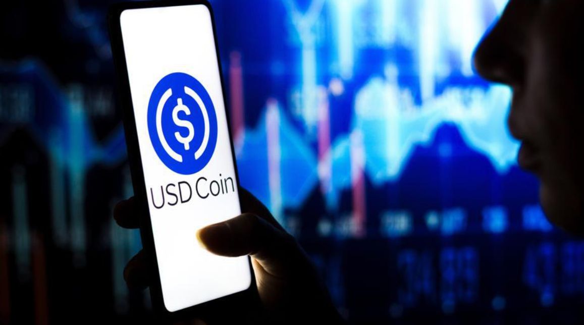 قريبا إطلاق خدمة الدفع الرقمي باستخدام USDC على هواتف آبل: ما أهمية ذلك للعملات الرقمية المستقرة؟