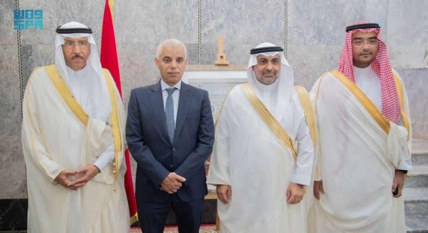 لتعزيز التعاون.. وزير الصحة يوقع مع نظيره المغربي مذكرة تفاهم