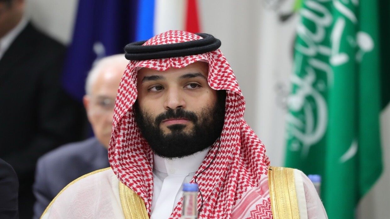 مونت كارلو : جدل بسبب تقرير إعلامي بشأن مخاوف بن سلمان من نهاية مأساوية كالسادات .. ورد سعودي قاسي