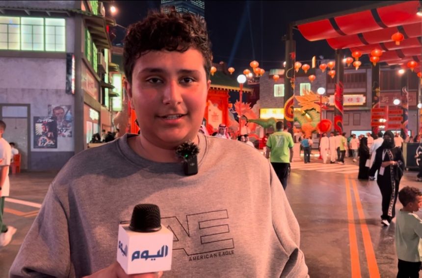 استعداد نفسي.. "اليوم" ترصد مشاعر الأسر والطلاب في موسم جدة قبل بدء العام الدراسي