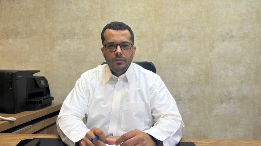 صور| خبير بالأقمشة يوضح لـ"اليوم" ارتفاع مبيعات الزي الموحد 25% مع بدء الموسم الدراسي