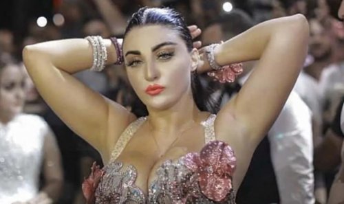 في وصلة رقص جديدة “صافيناز ” بينت المستخبي والباقي إتجنن