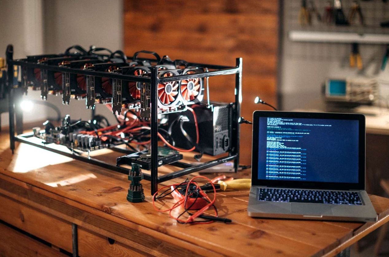 بعد إنقسام مكافأة تعدين البيتكوين: ما تأثير الذكاء الاصطناعي على صناعة تعدين البيتكوين؟