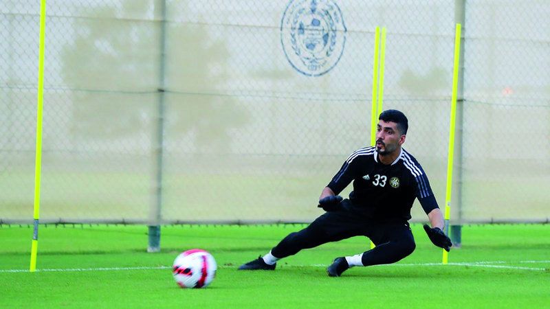 الامارات | جمال عبدالله حارساً لمرمى العروبة في دوري «المحترفين»