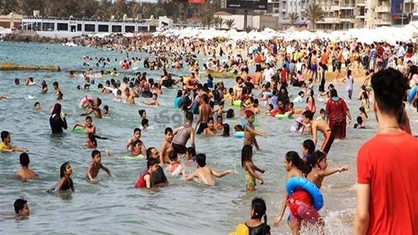 شاهد بالفيديو.. سوداني يثير ضحكات جمهور مواقع التواصل بمقطع من المصيف بالاسكندرية (هنا المصريين أكتر مننا)