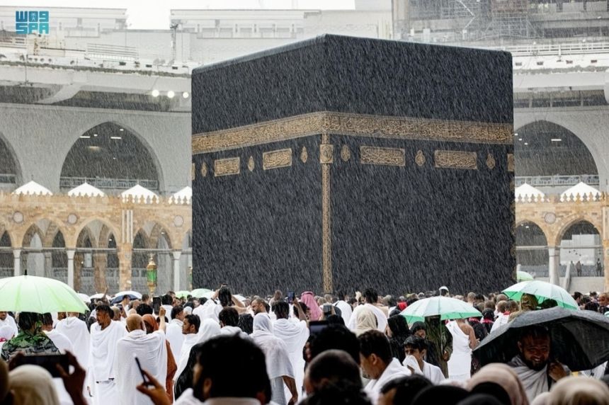 طقس السعودية.. أمطار على مكة المكرمة