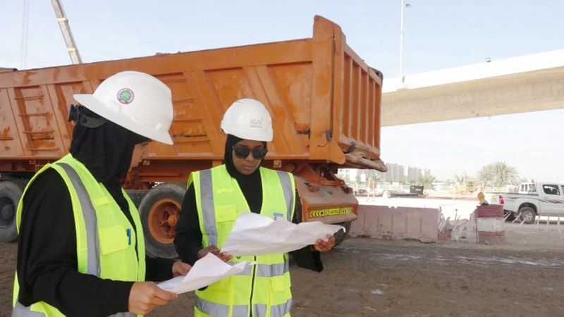الامارات | 105 أيام إجمالي إجازات المرأة العاملة في «الخاص» بعد الوضع