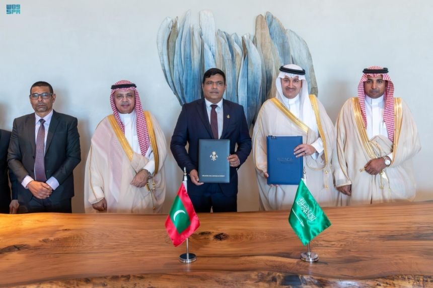 المملكة والمالديف توقعان مذكرة تفاهم في مجال المهابط والطائرات المائية