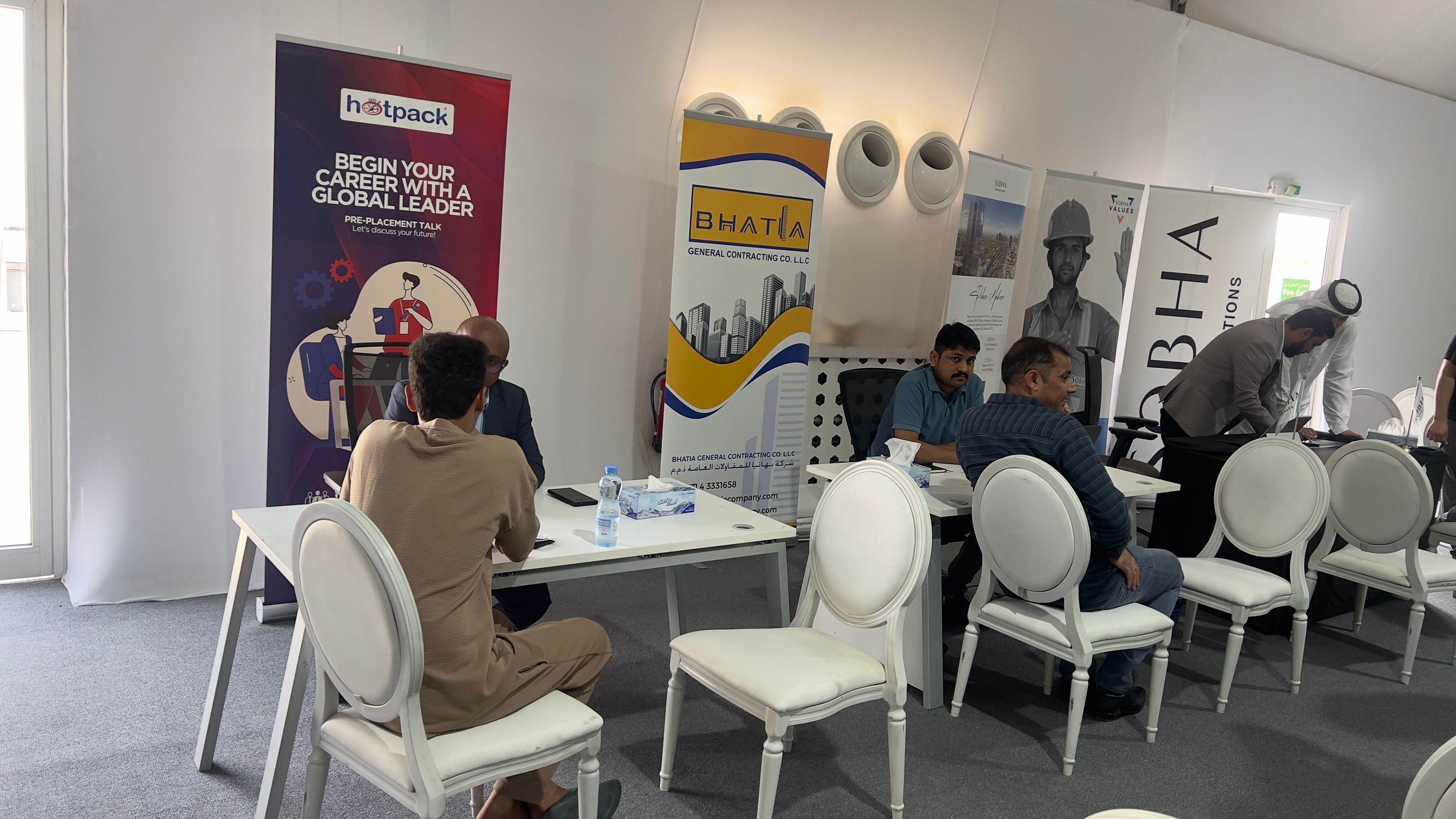 الامارات | 10 منصات لتوظيف مخالفي الإقامة الراغبين في الحصول على فرص عمل والبقاء بدبي