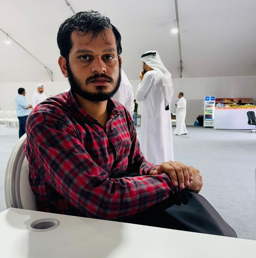 الامارات | عرض عمل يستقبل «جول» عند بوابة «مغادرة المخالفين»