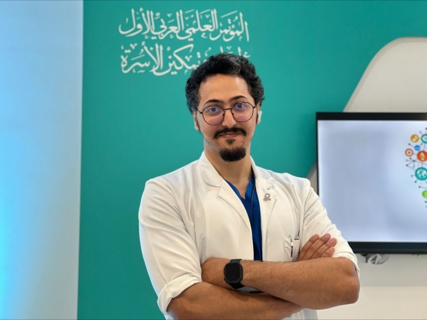 صور| "الخدمات الطبية" بجامعة جدة  لـ"اليوم": 9 عوامل لحماية الأسر السعودية من سلبيات التحول الرقمي