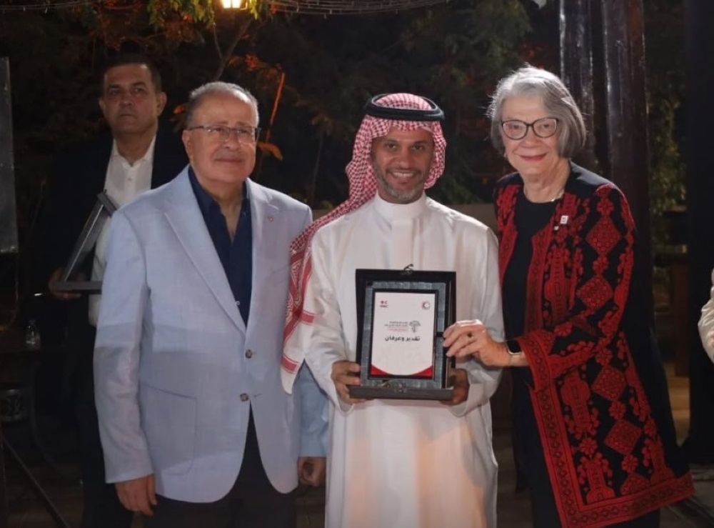 جهود إغاثية متميزة.. "اتحاد جمعيات الصليب الأحمر" يكرم الهلال الأحمر السعودي