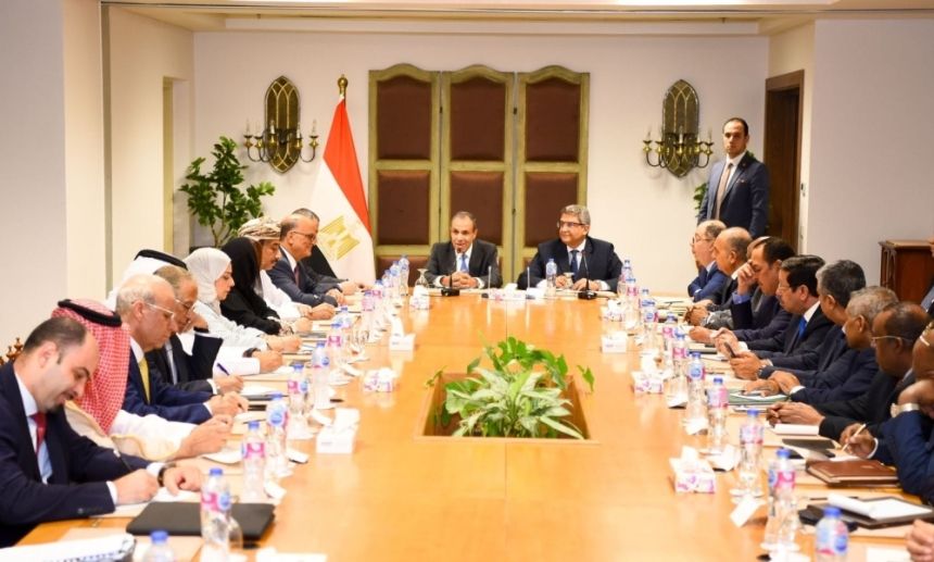سفير المملكة يُشارك في اجتماع وزير الخارجية المصري مع سفراء الدول العربية
