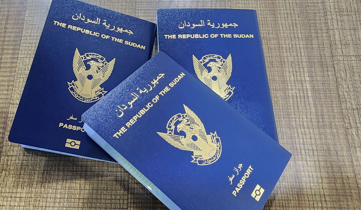 مدير الجوازات : نخطط لأن يكون زمن الاستلام 48 ساعة فقط و نقر بوجود سماسرة عمل الجواز