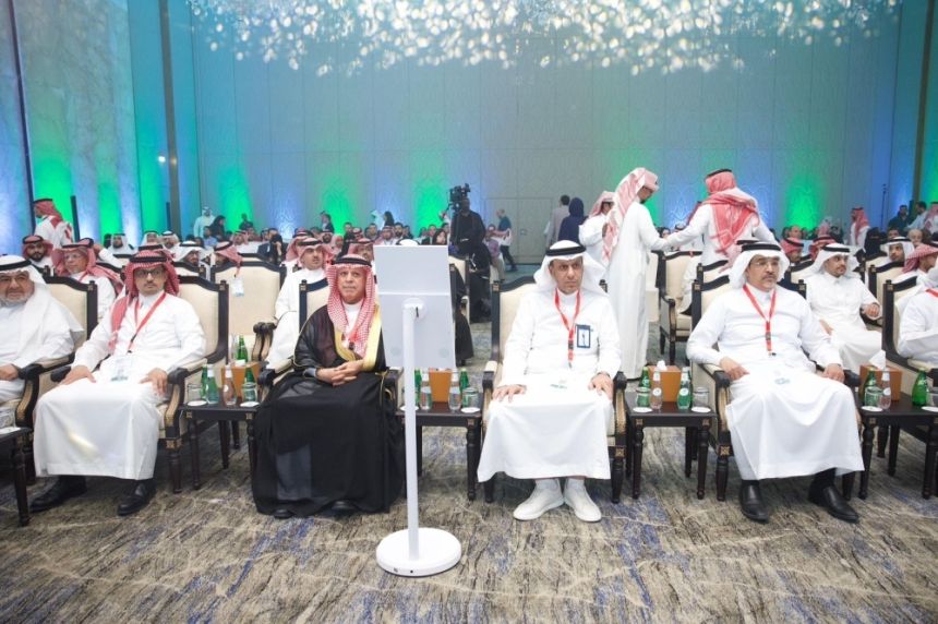  رئيس المجلس التأسيسي لقطاع الوسطى الصحي يدشن مؤتمر القلب العالمي في الرياض