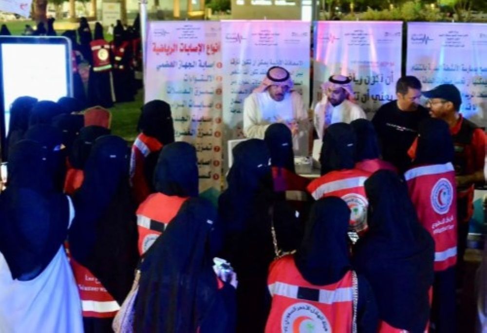 صور.. "الهلال الأحمر" ينظم فعاليات أسبوع التوعية بالإسعافات الأولية