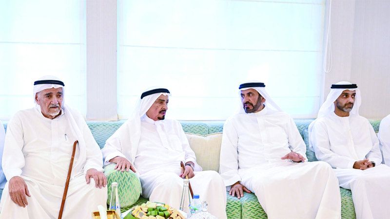 الامارات | حاكم عجمان وولي عهده يحضران حفل عقد قران الشيخ عمر بن عبدالعزيز النعيمي