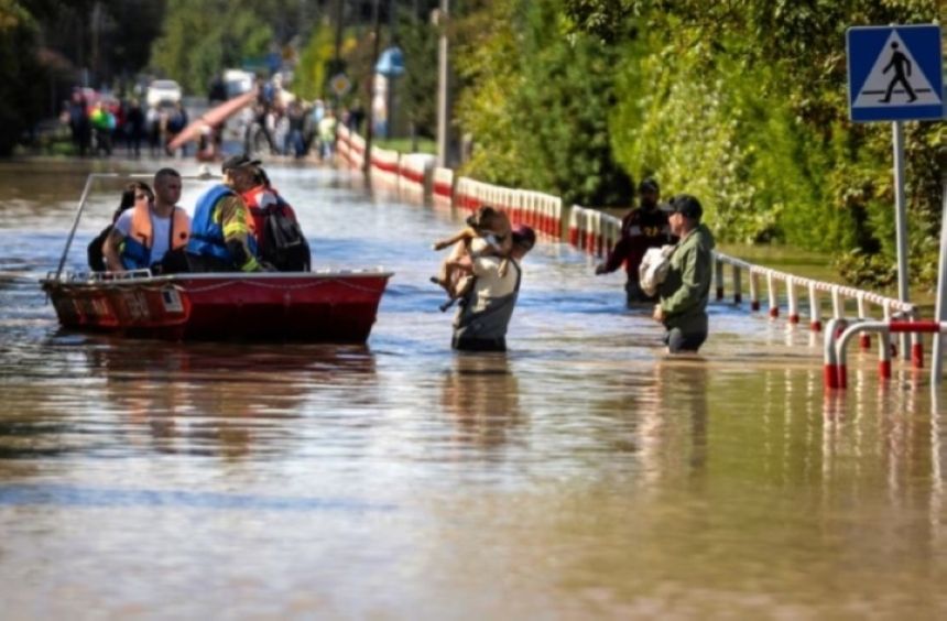 إعلان حالة الطوارئ في بولندا لمدة 30 يومًا بسبب الفيضانات