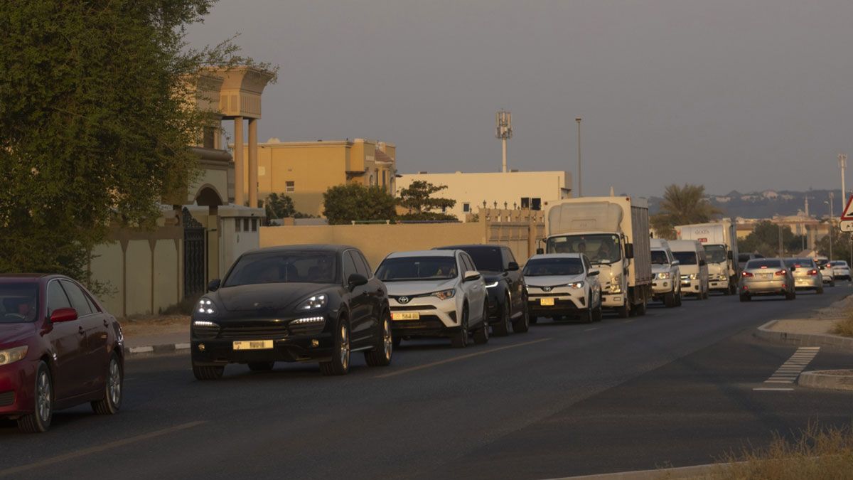 الامارات | مواطنون يشكون «المركبات المتهورة» في طرق الفرجان
