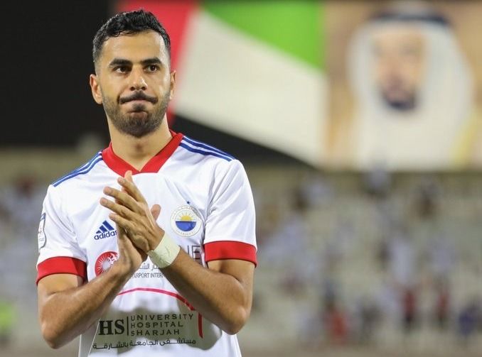 الامارات | نقل لاعب الشارقة خالد الظنحاني إلى المستشفى بسبب «ضربة في الرأس»