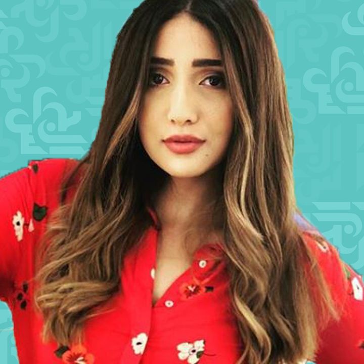 شاهد .. رنا هويدي في المستشفى واسم خالد يوسف على مواخرتها – فيديو