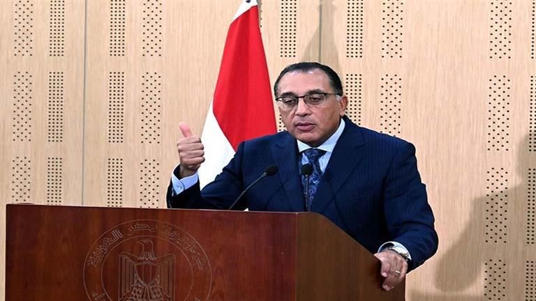 رئيس الوزراء يتفقد مجمع مصانع شركة إيفا فارما للصناعات الدوائية