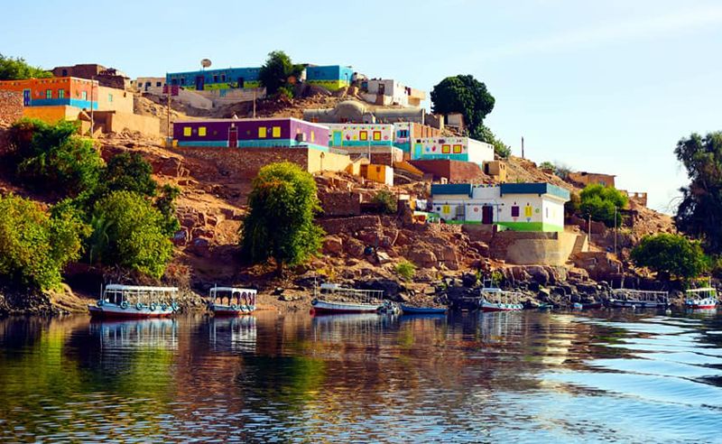ما حقيقة حالات الإعياء الغامضة في أسوان المصرية؟ وما علاقة السودان؟