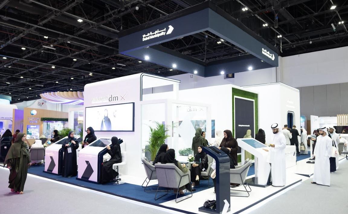 الامارات | بلدية دبي توظف الواقع الافتراضي لتعزيز مهارات الموظفين في مجال الصحة والسلامة المهنية