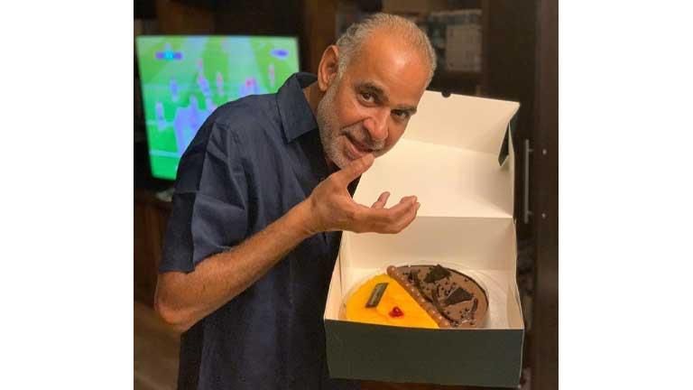 "صورة مع التورتة".. محمود البزاوي يحتفل بعيد ميلاده