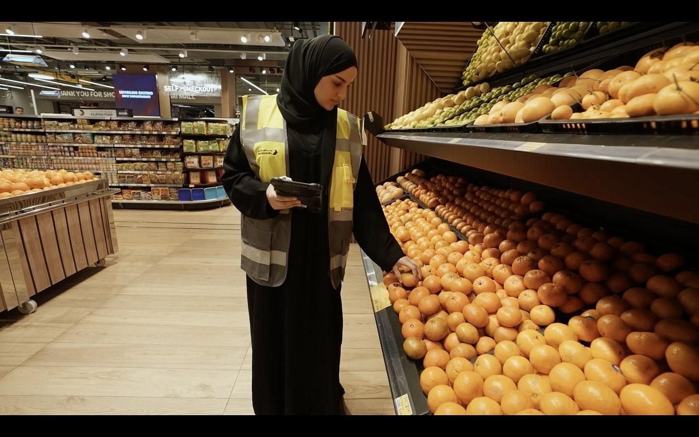 الامارات | "بلدية دبي" تحدد الاشتراطات والضوابط المُلزمة للمنشآت الغذائية.. تعرف إليها